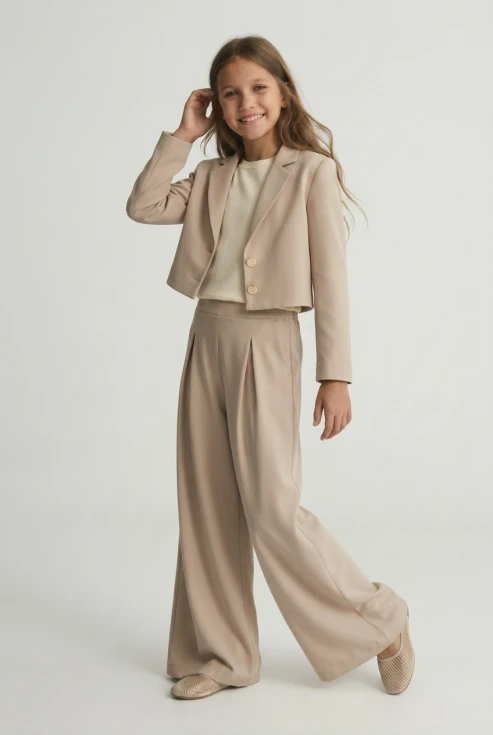 slavnostní dívčí komplet, sako a kalhoty pro dívky, dívčí oblečení ZOYA Fashion, elegantní dívčí komplet emi – sako a kalhoty béžová, hlavní pohled